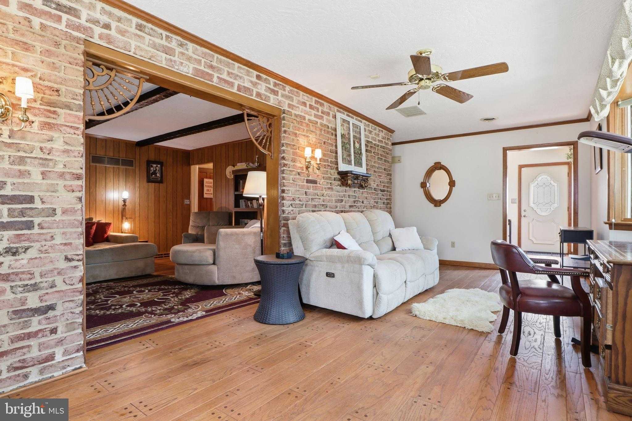 4041 Robinhood Dr photo 18