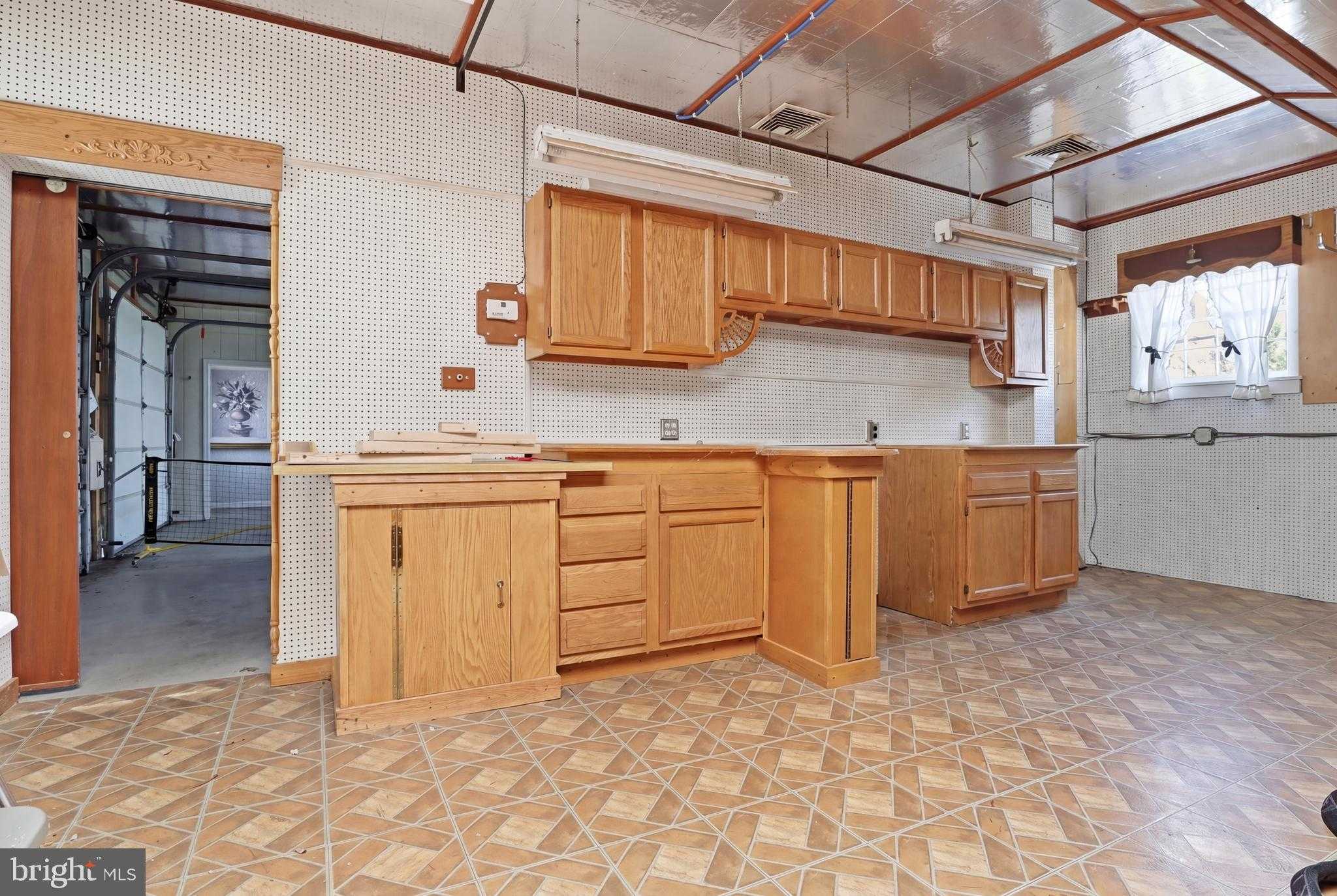 4041 Robinhood Dr photo 51