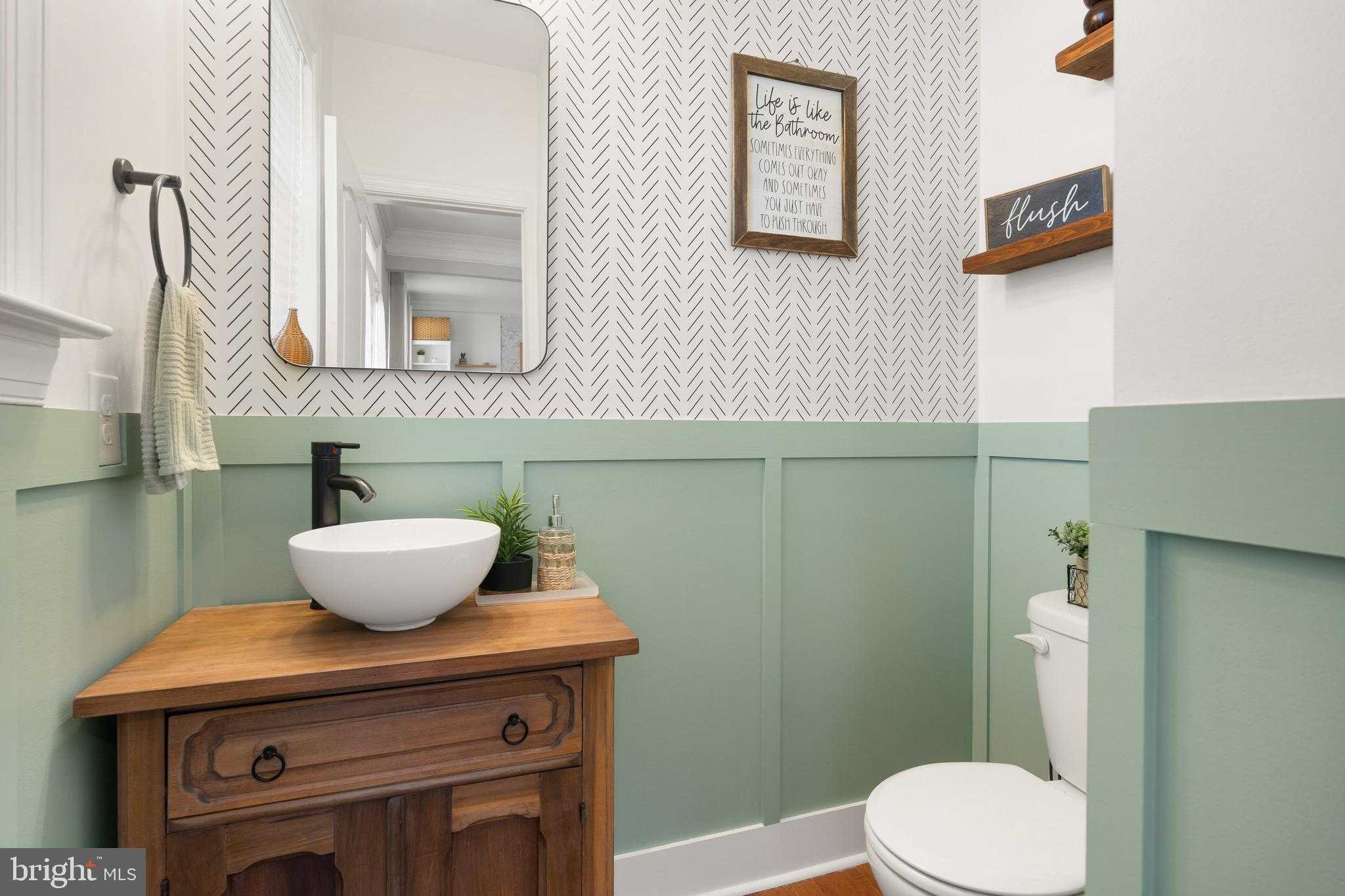 360 Dinwiddie Way photo 9