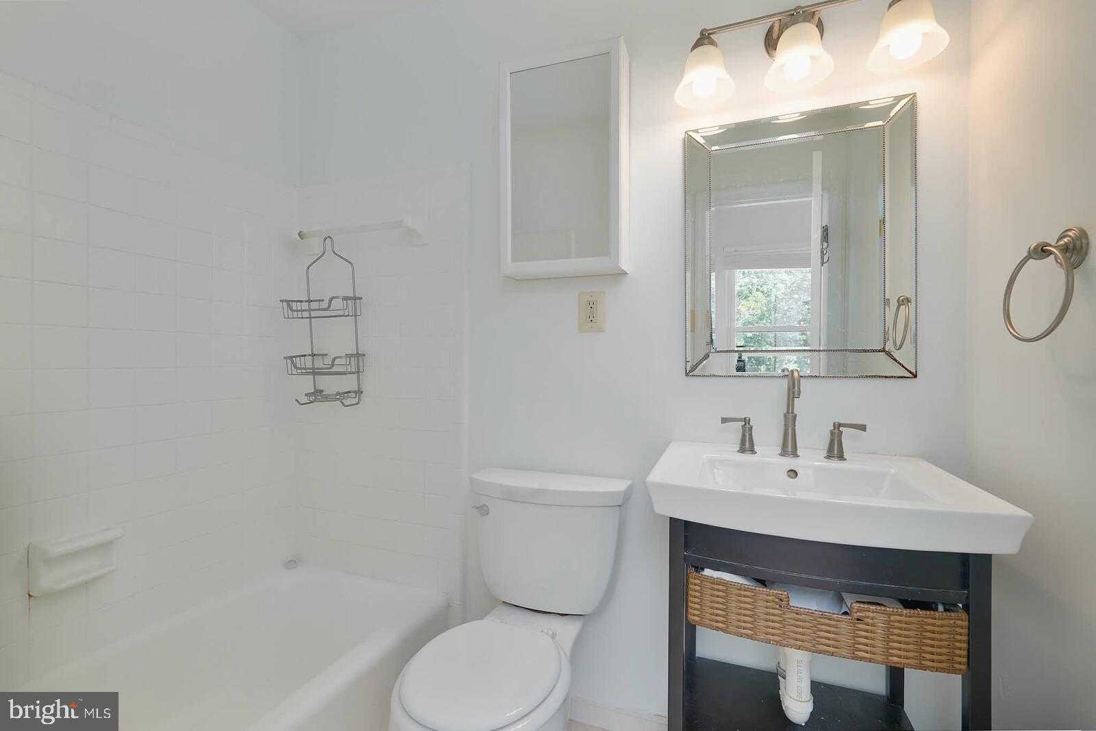 965 Paulsboro Dr photo 16