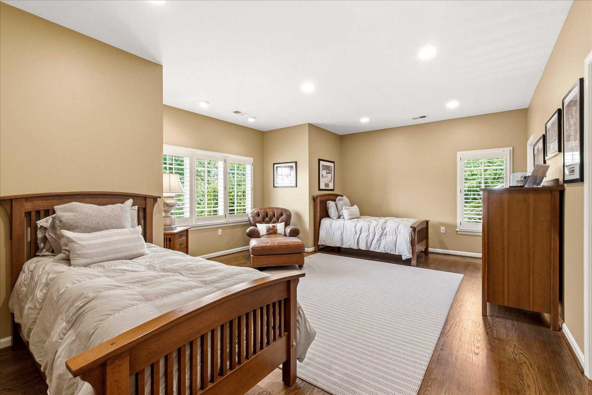 6704 Honesty Dr photo 44