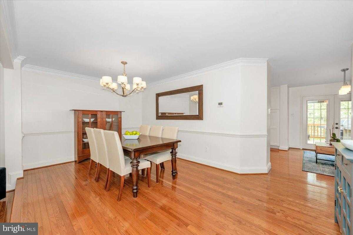 15829 Glacier CT photo 13