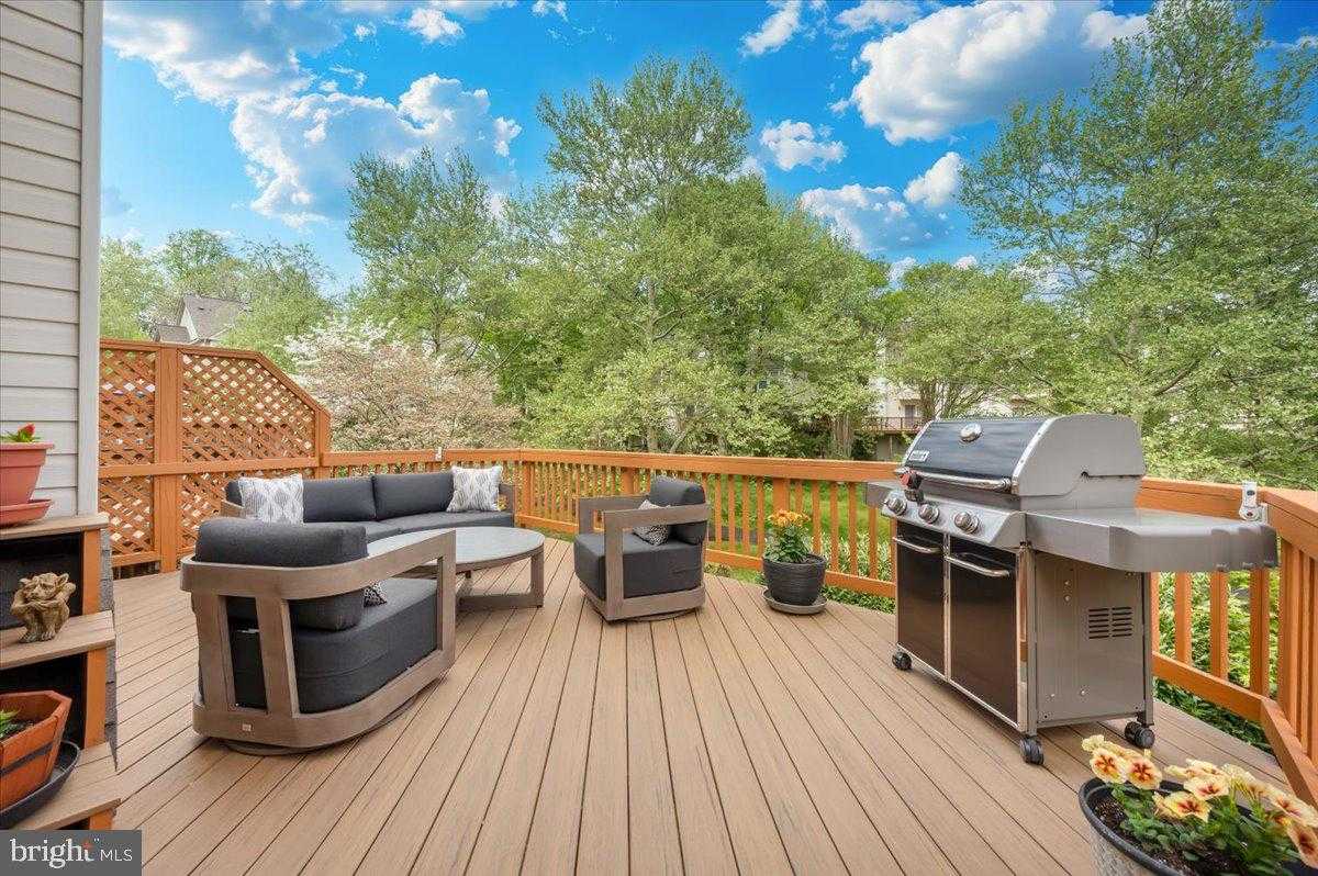 15829 Glacier CT photo 27