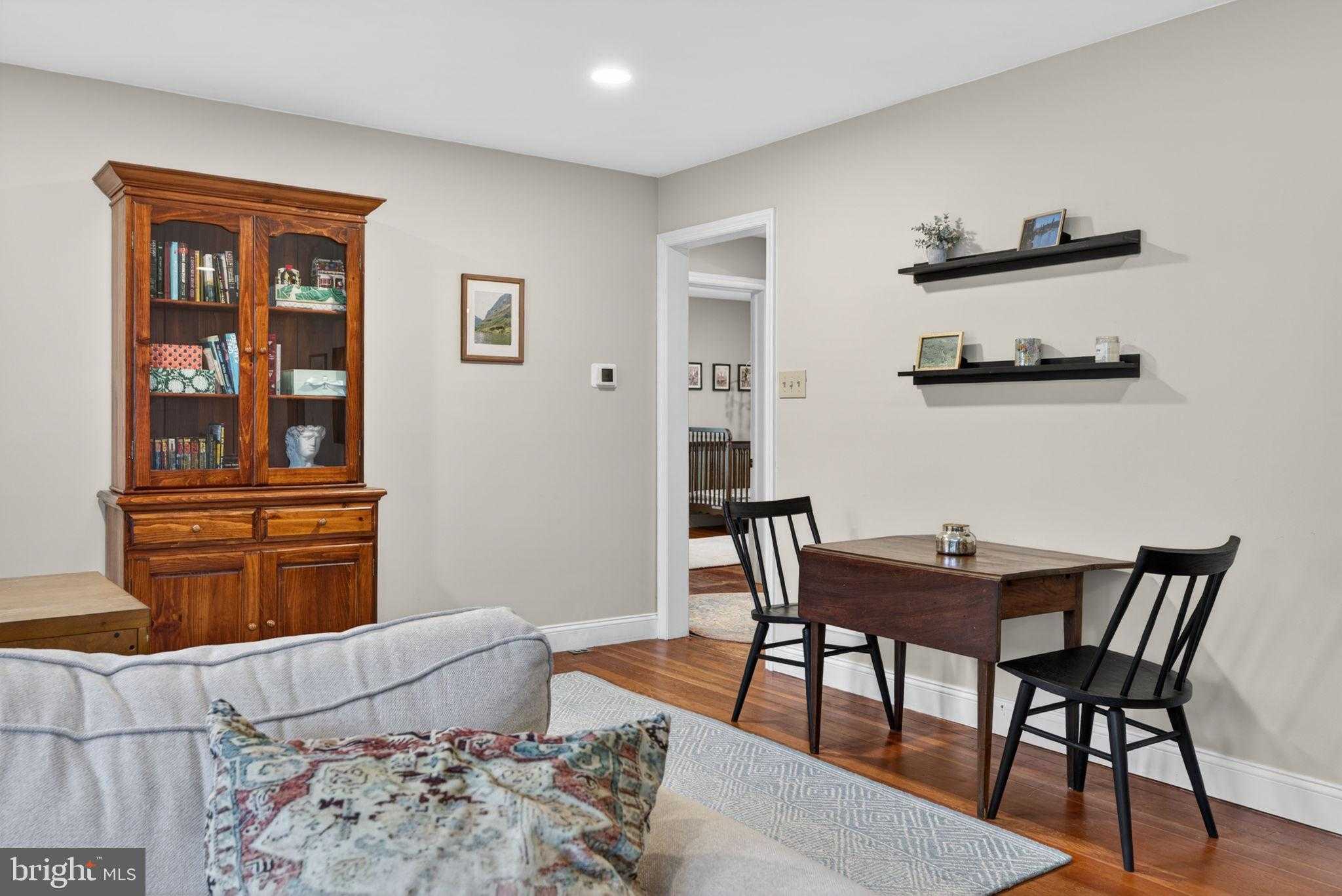 747 N Chubb Dr photo 31