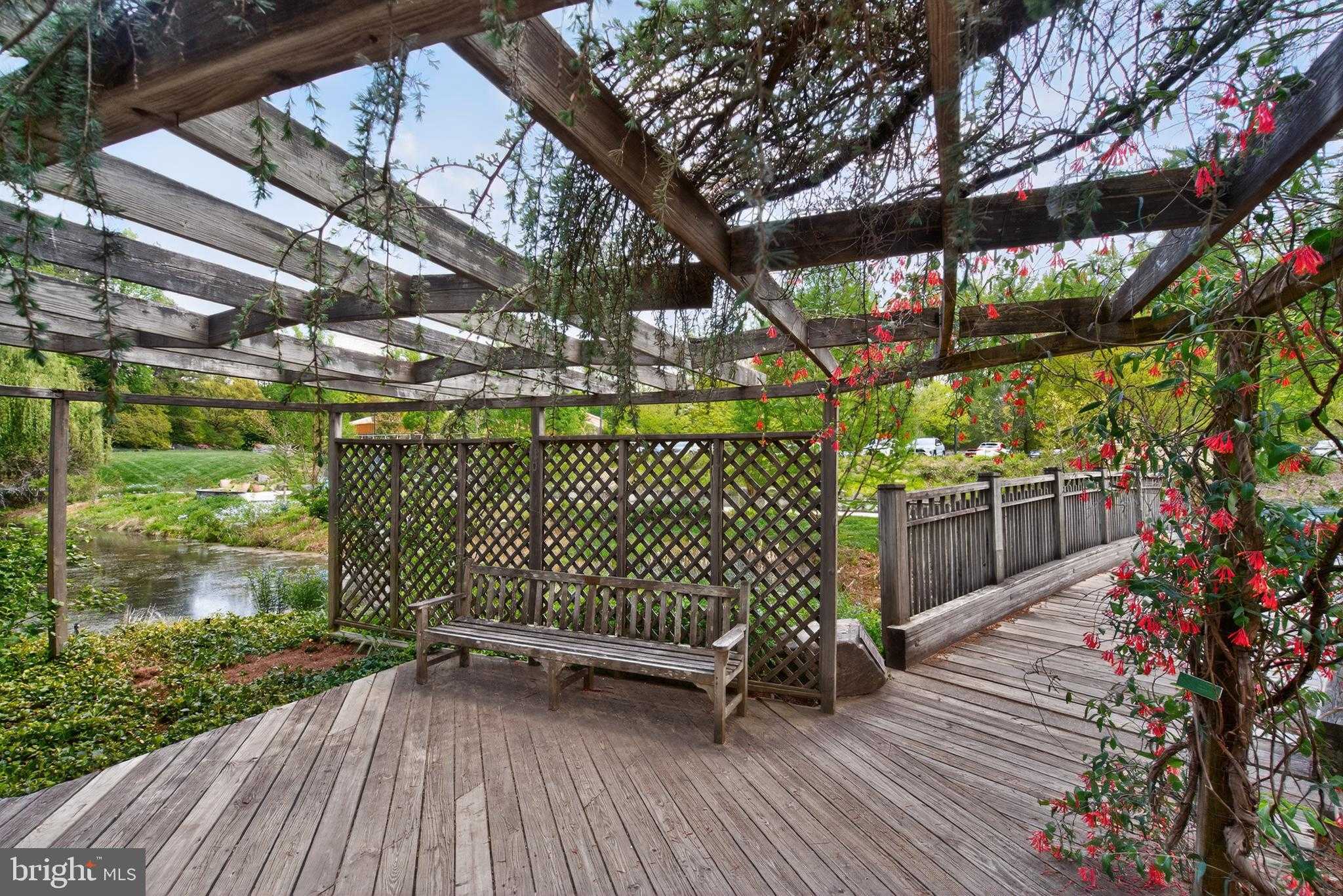 713 Brandon Green Dr photo 44