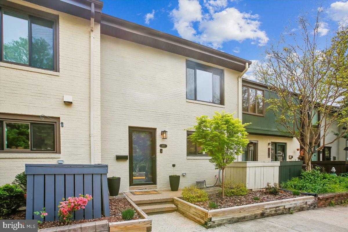 2017 Sarazen Pl, Reston