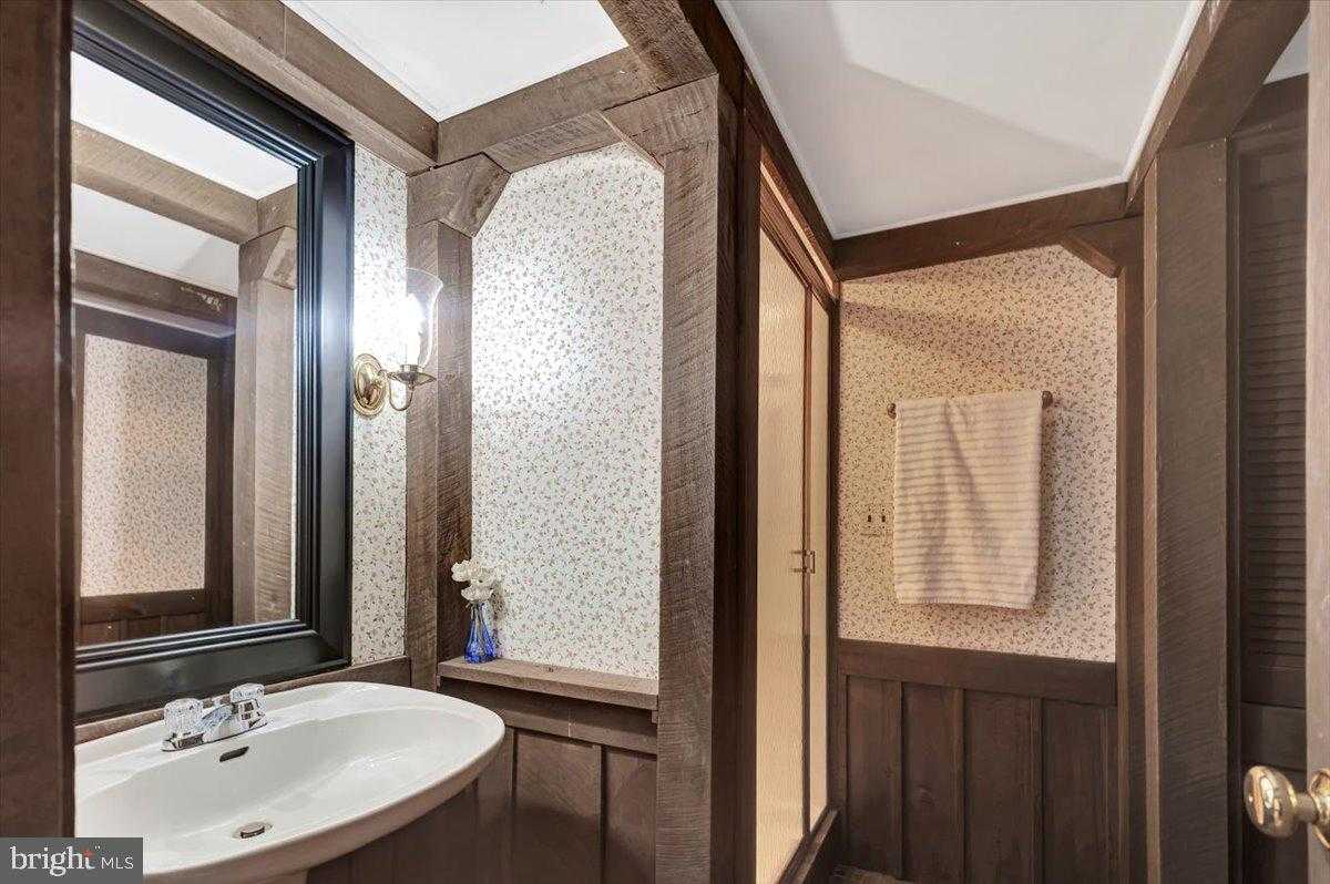 6309 Oak Hill Dr photo 22