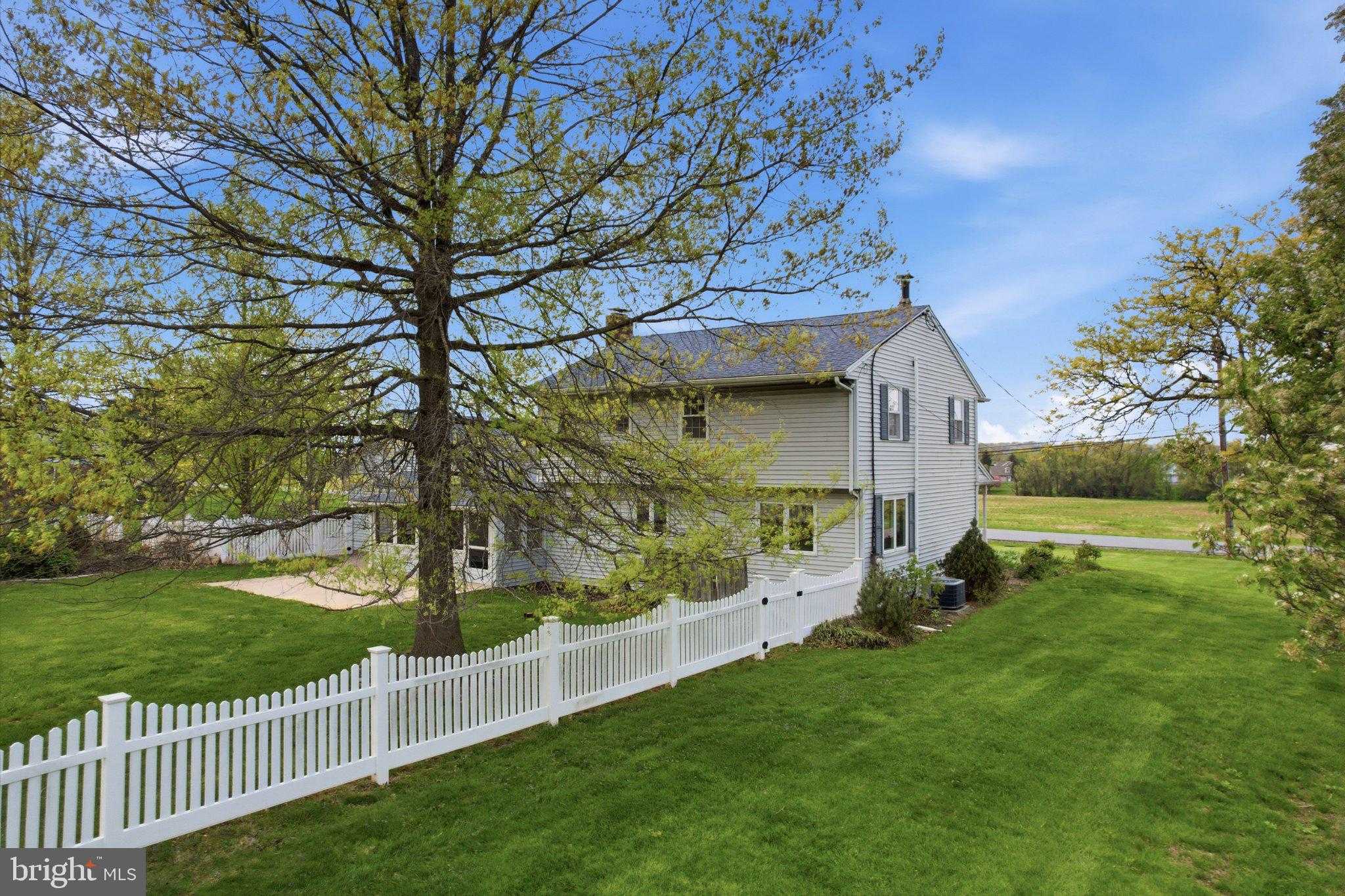 684 Hunsicker Rd photo 62