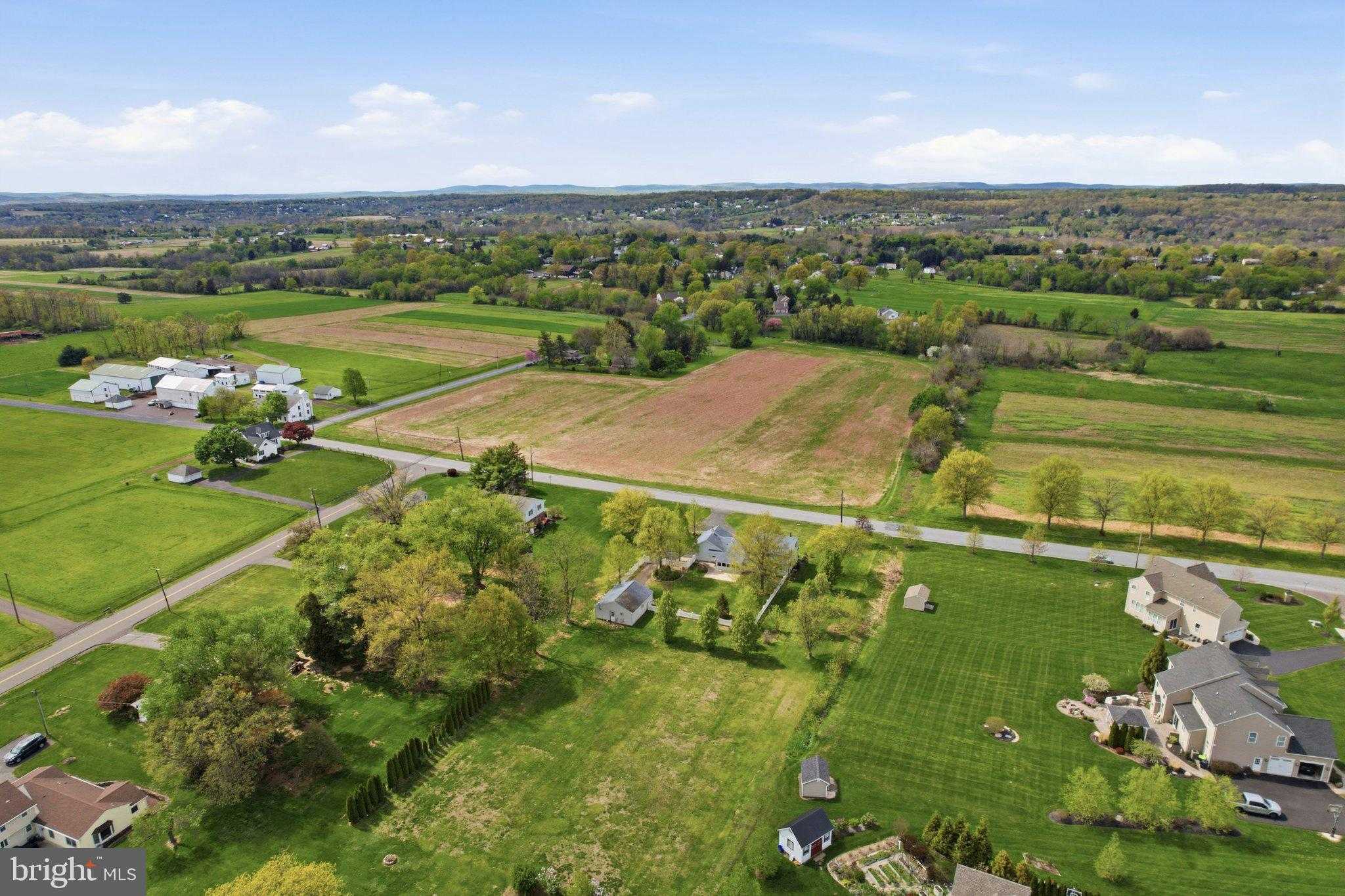 684 Hunsicker Rd photo 86