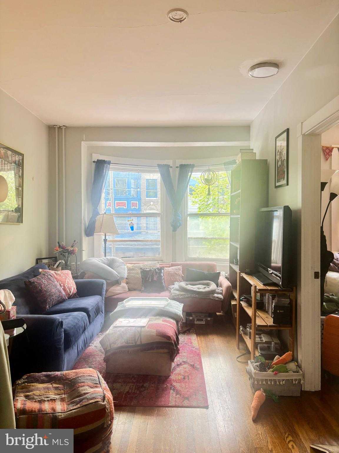 419 W Orange St photo 16