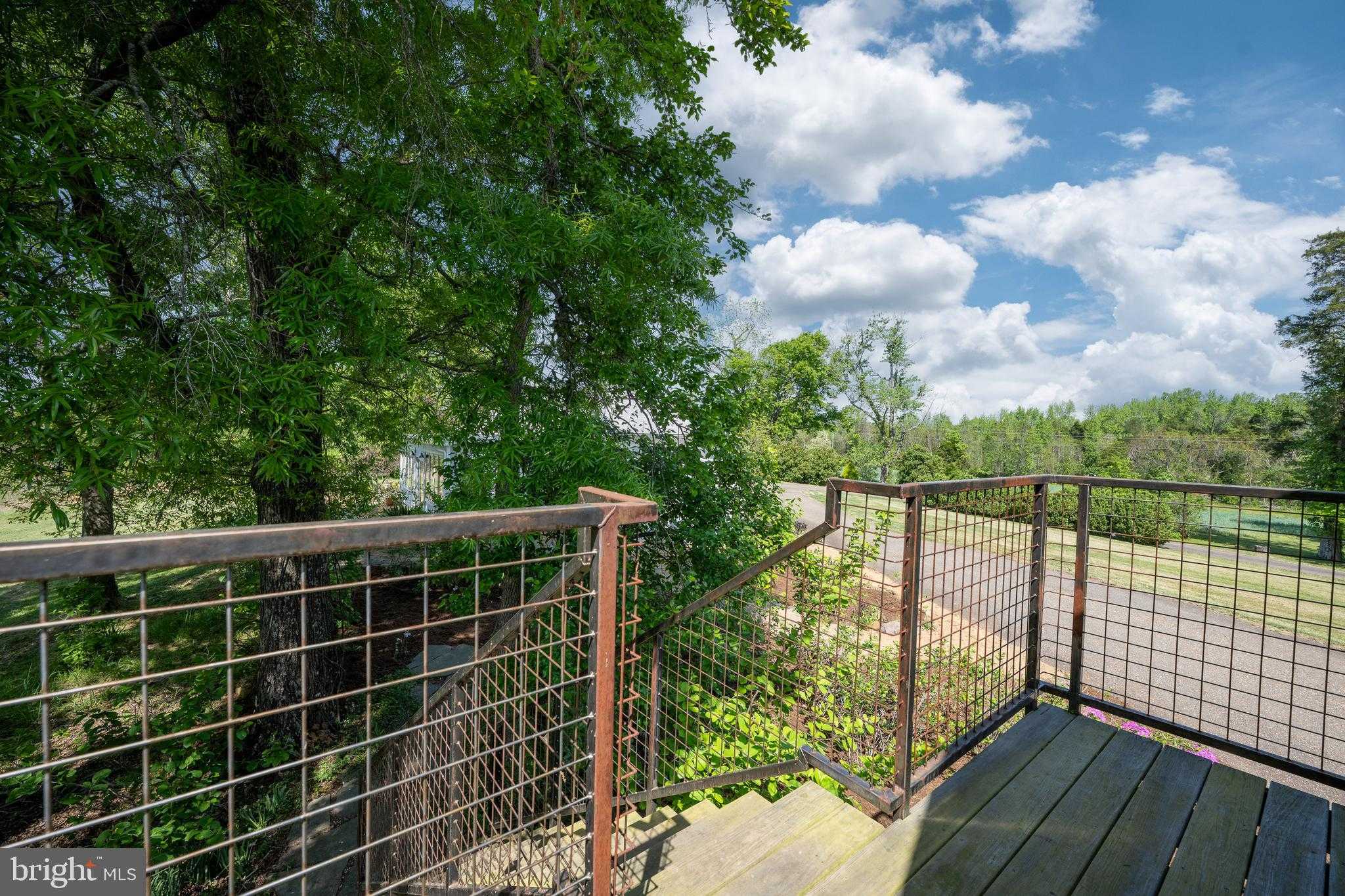 1432 Kings Hwy photo 79