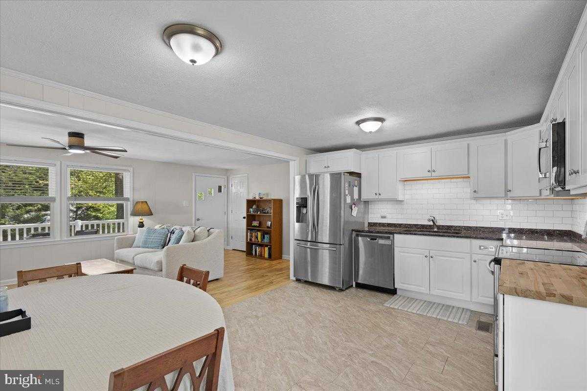 3719 3rd St photo 13