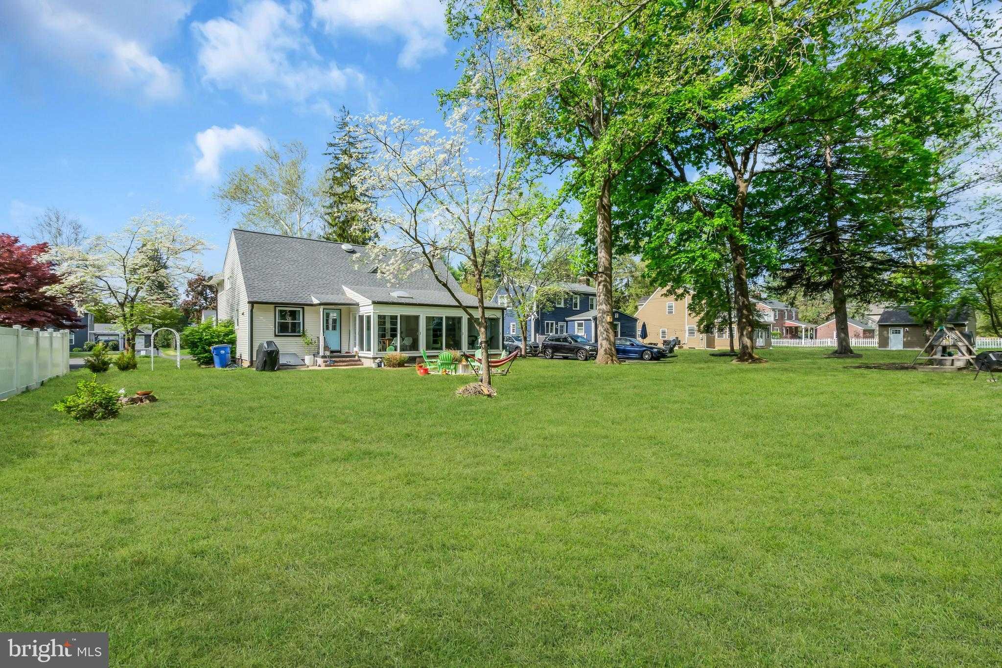 16 Glenolden Rd photo 71