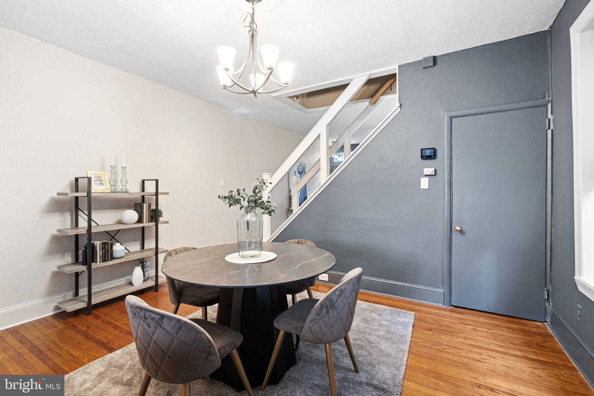 2317 Waverly St photo 6