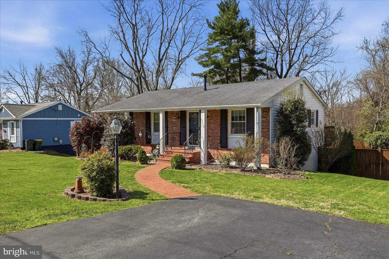 6500 Haystack Rd, Alexandria