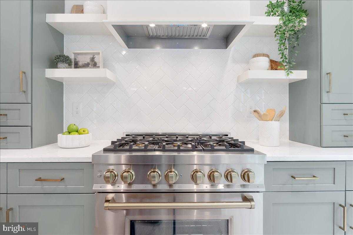 807 Radcliff Ave photo 18