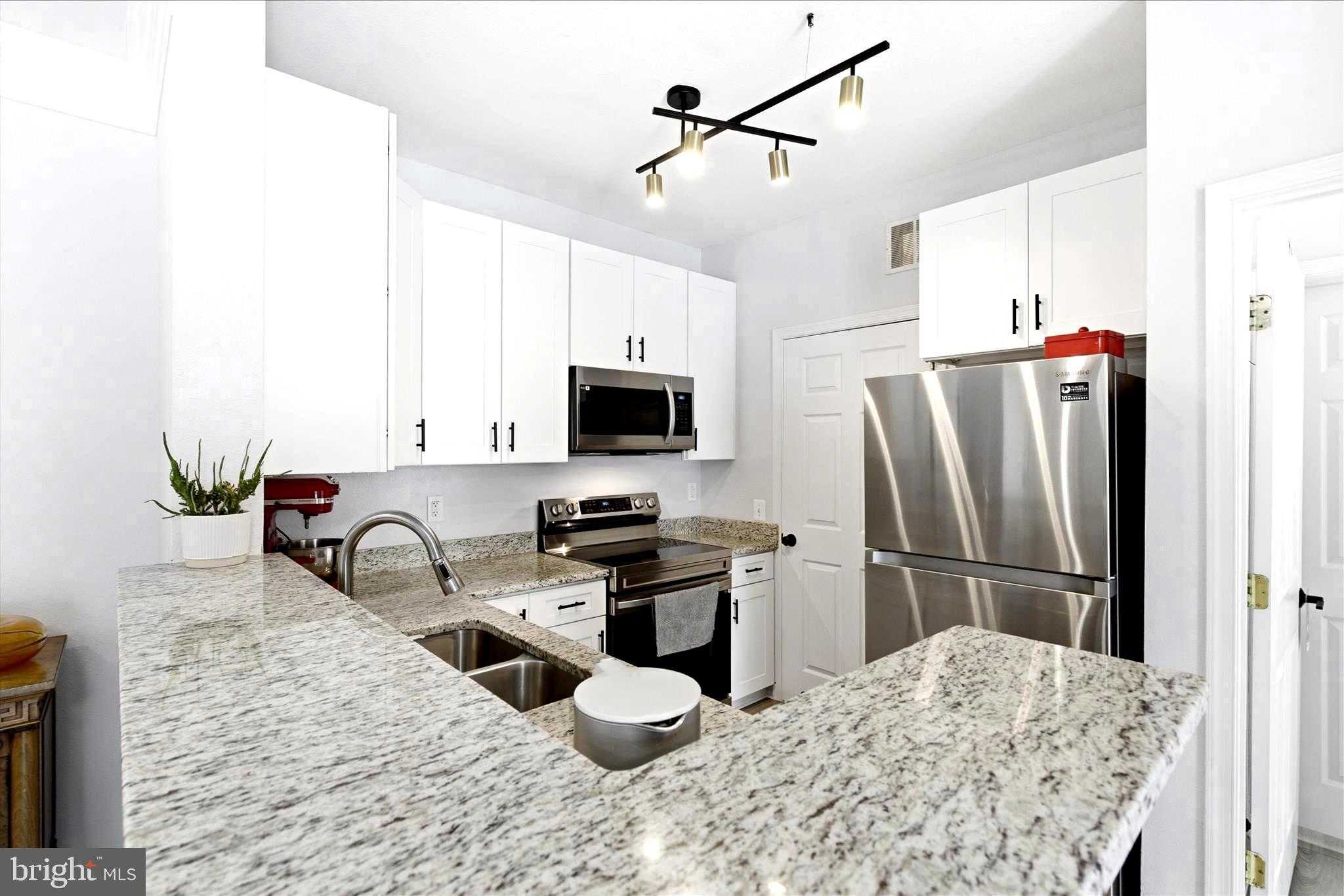 1601 Spring Gate Dr Unit 1204 photo 9