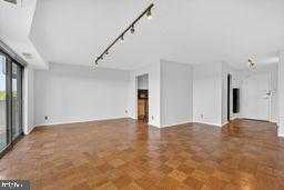 9039 Sligo Creek Pkwy Apt 1003 photo 6