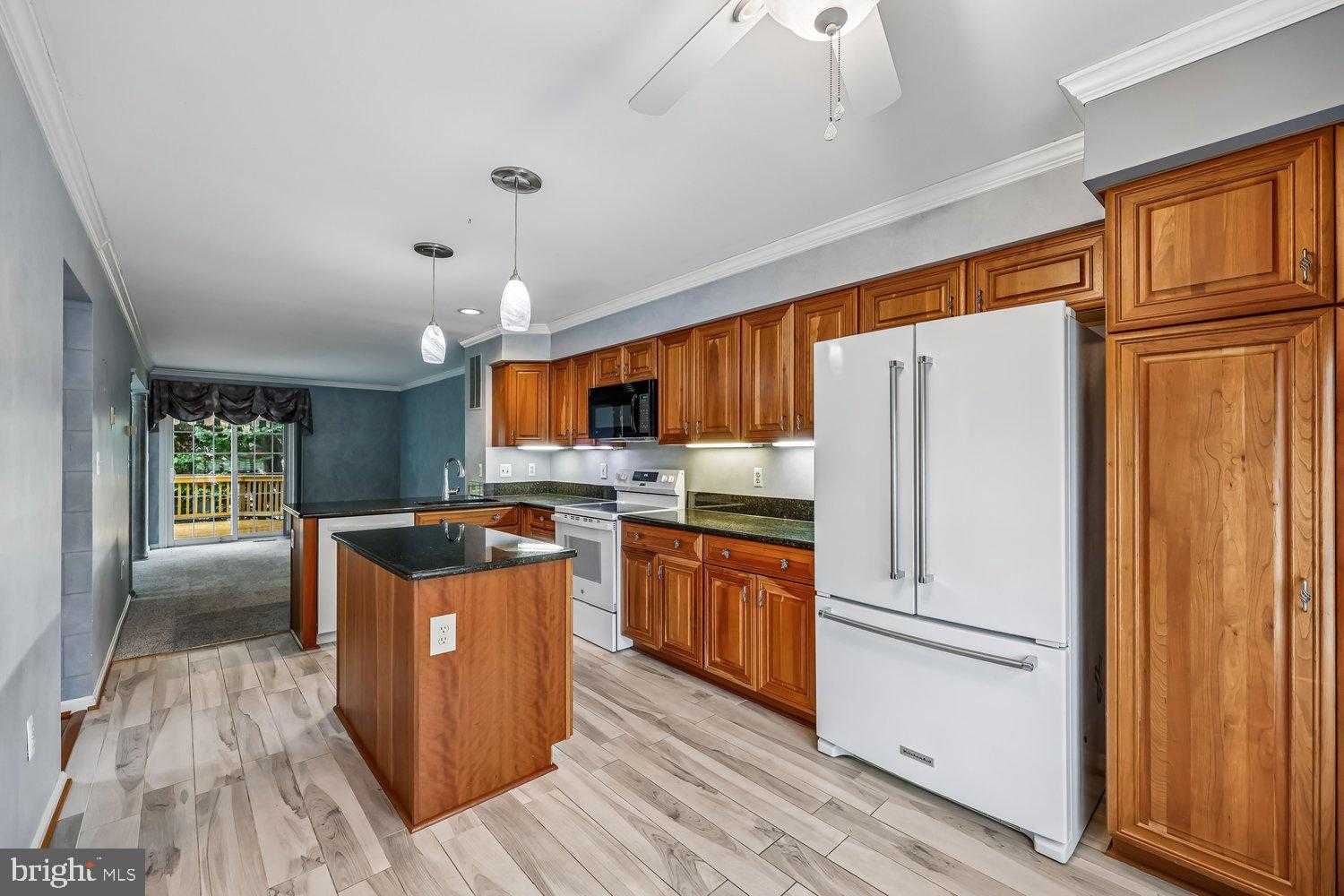 6610 Commodore CT photo 19