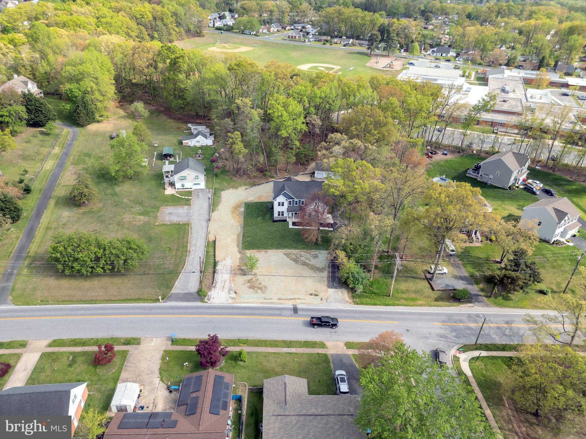 415 Trimble Rd photo 2