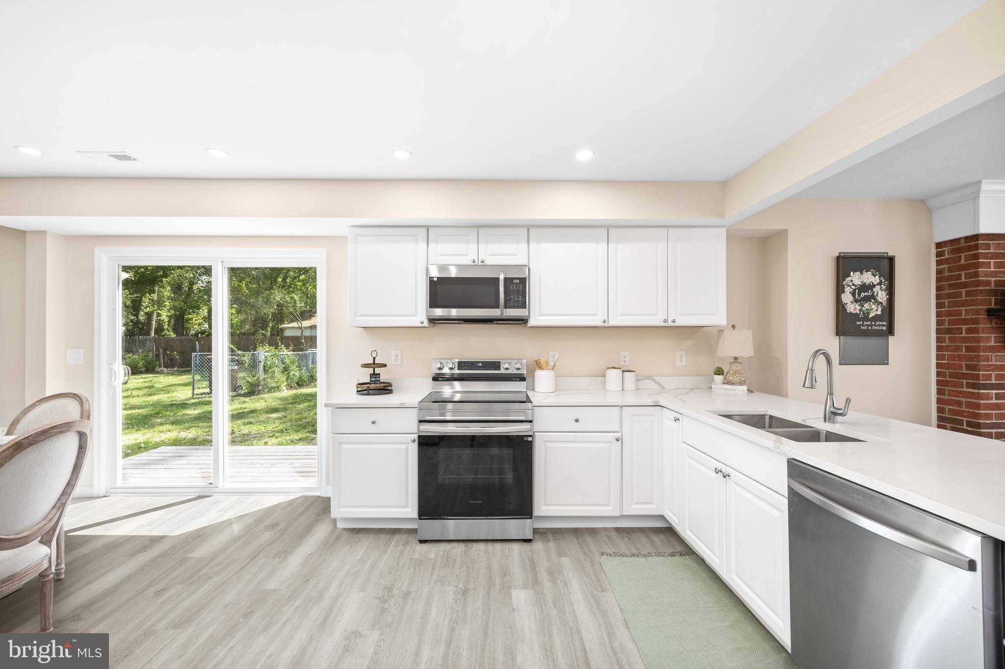 421 W Main St photo 22