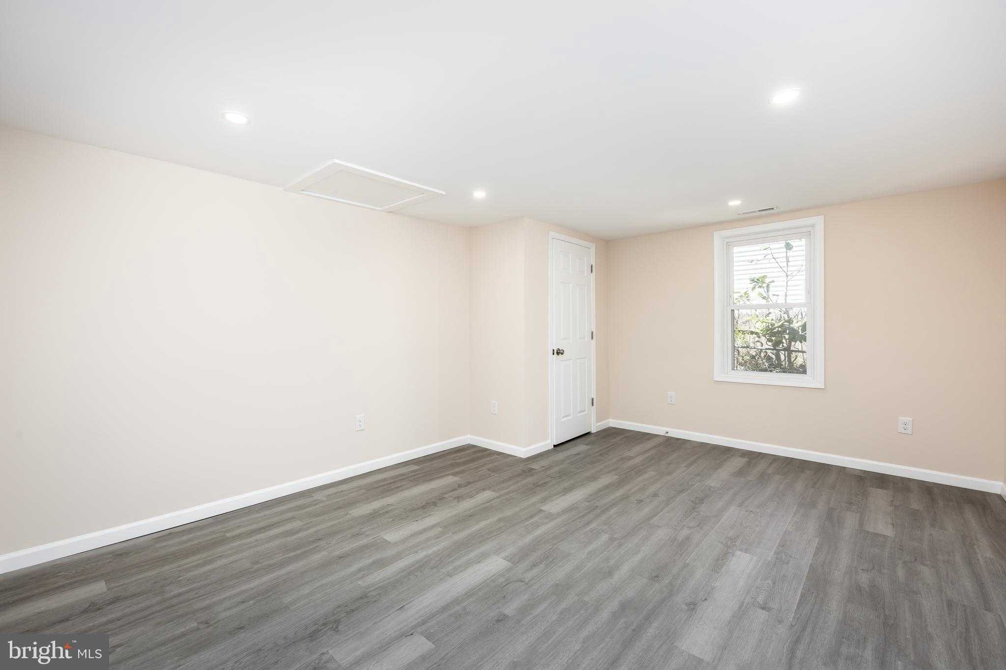 421 W Main St photo 35