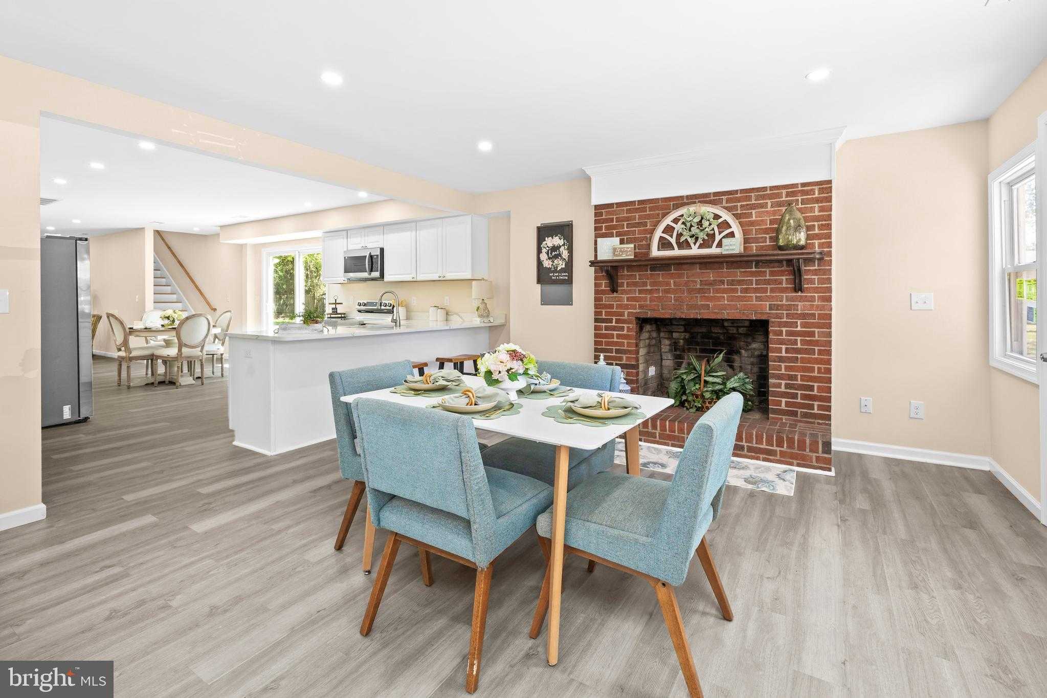 421 W Main St photo 6