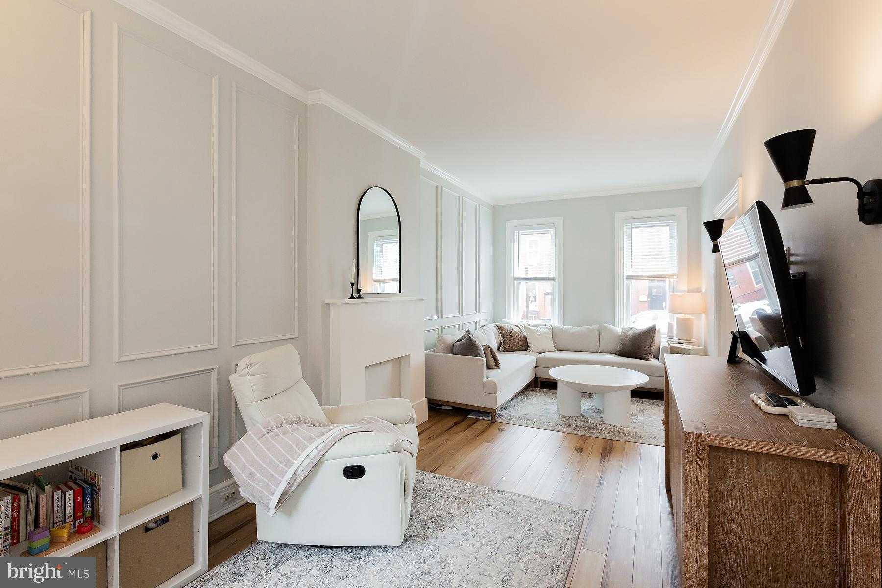 409 W Lemon St photo 14