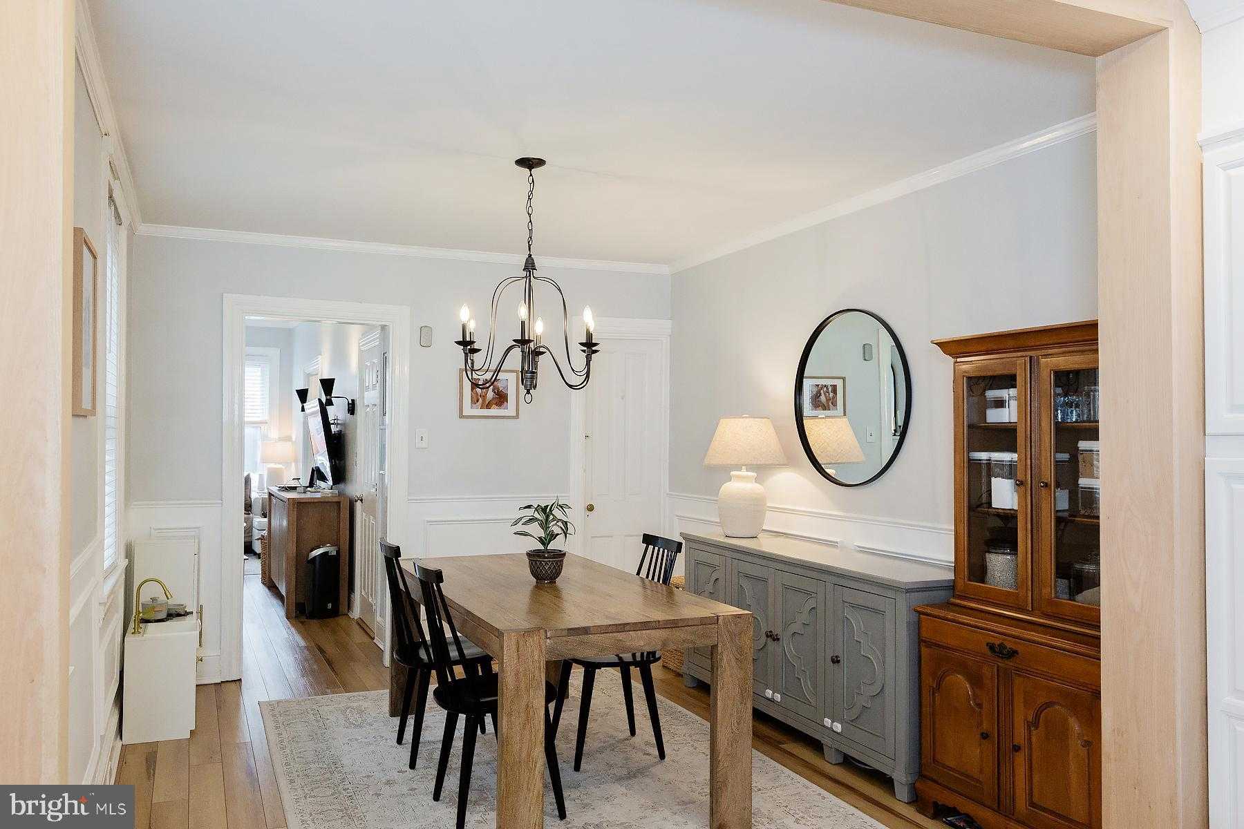 409 W Lemon St photo 38