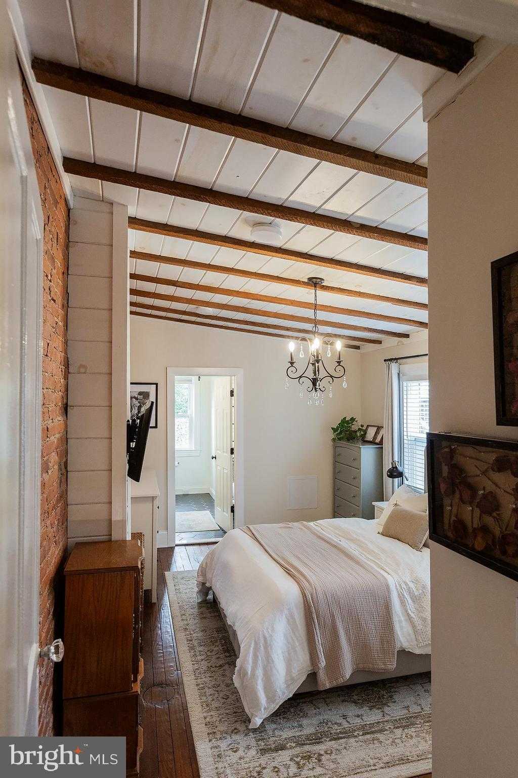 409 W Lemon St photo 46