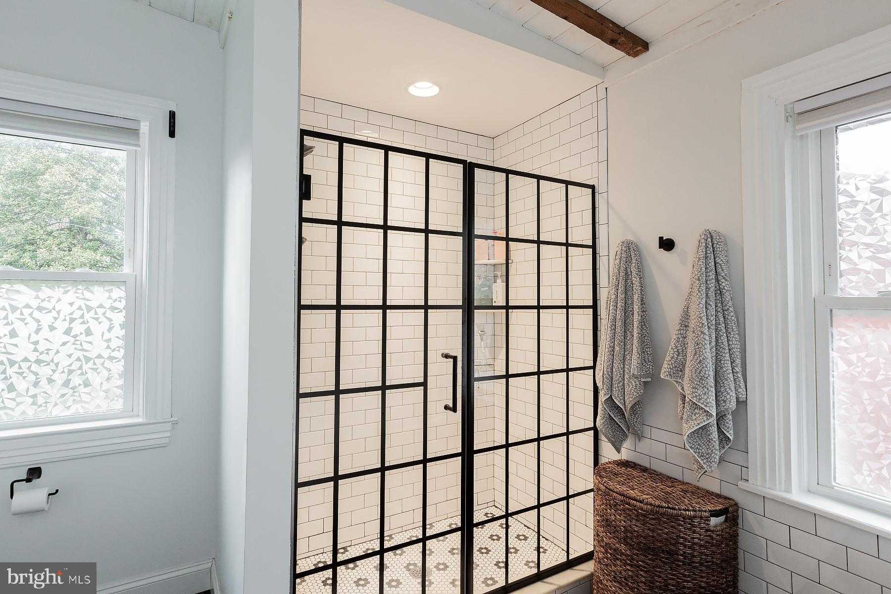 409 W Lemon St photo 59