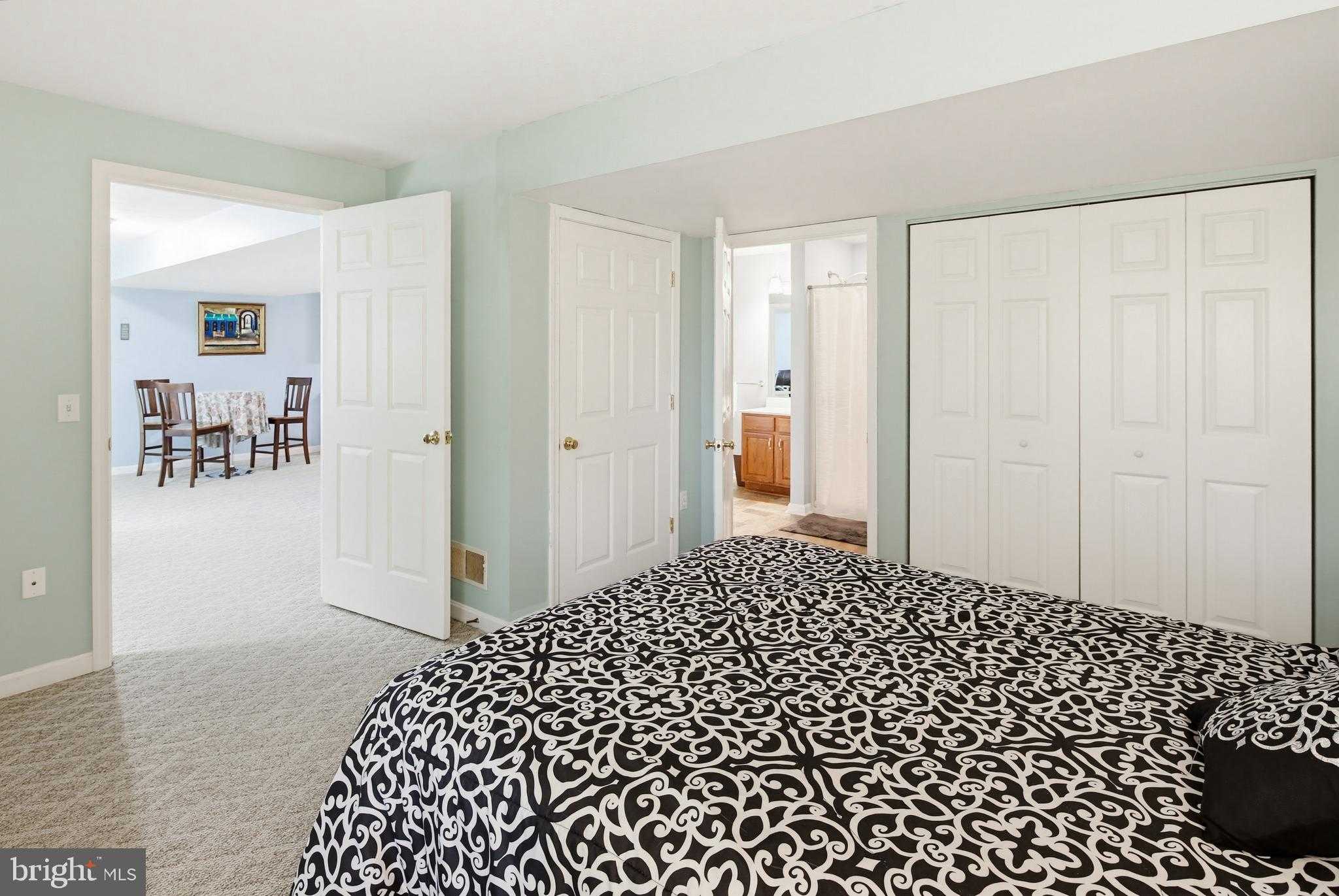 1804 Harrowsmith CT photo 42