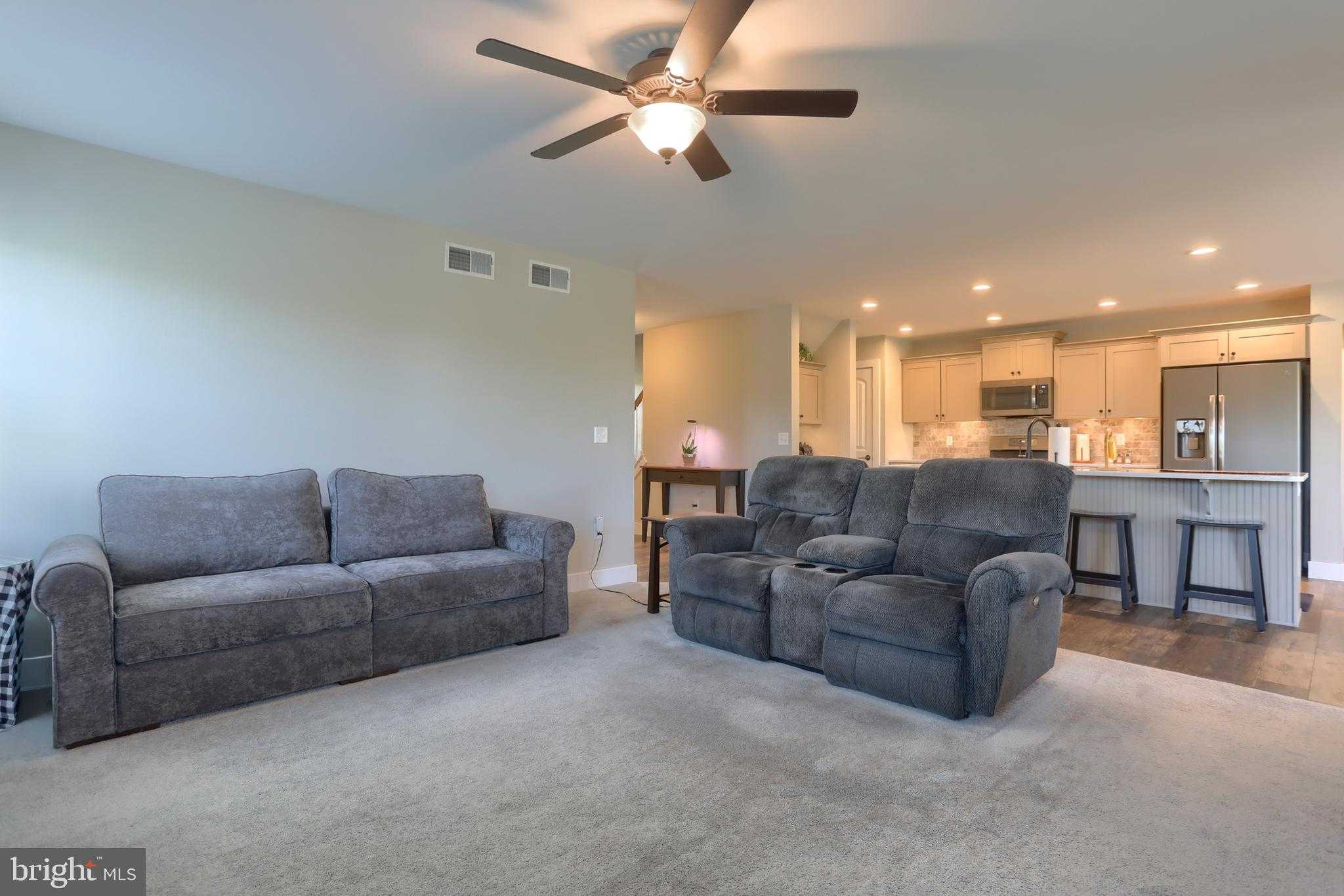 407 Orchid Cir photo 14