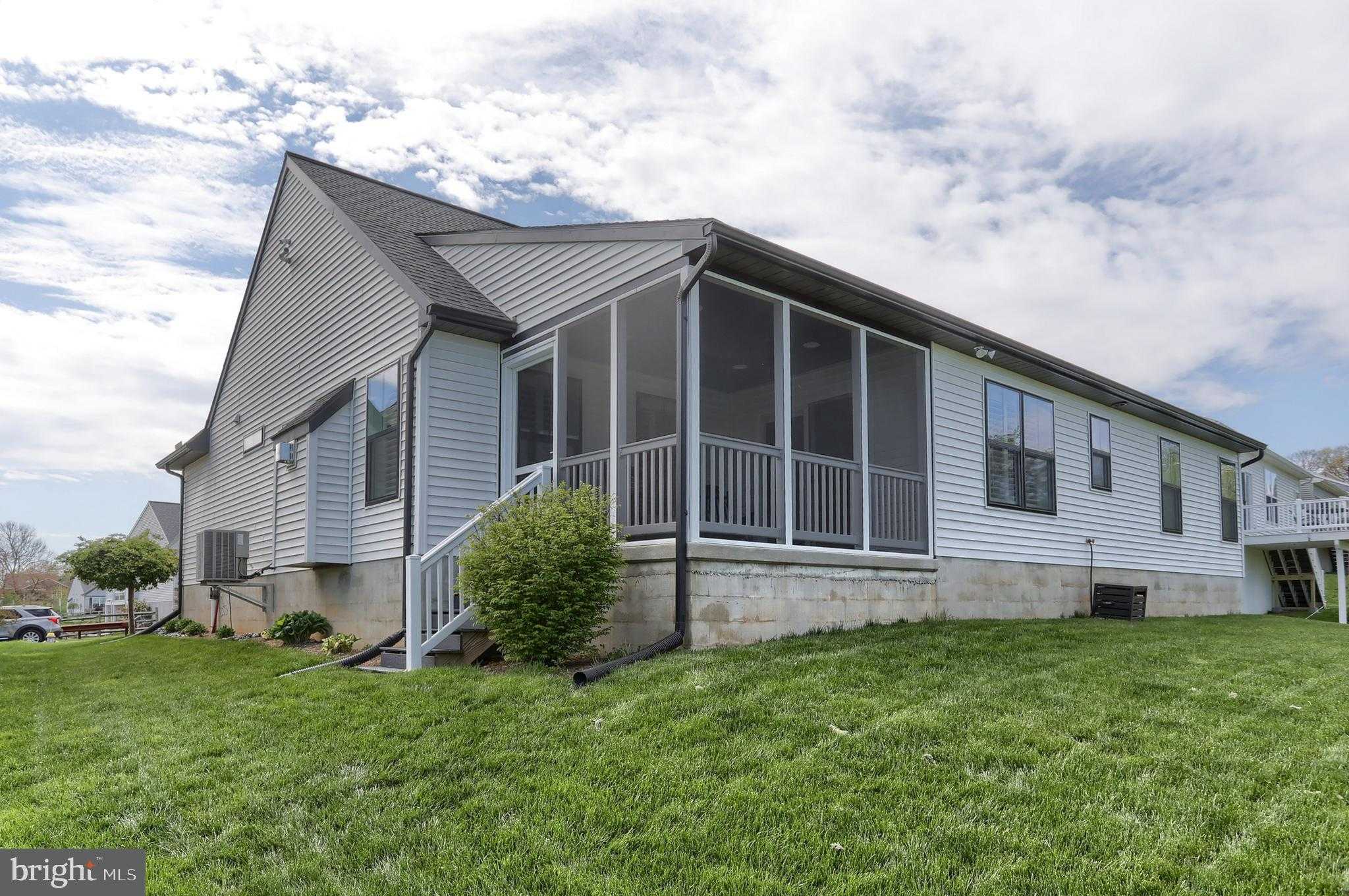 407 Orchid Cir photo 34