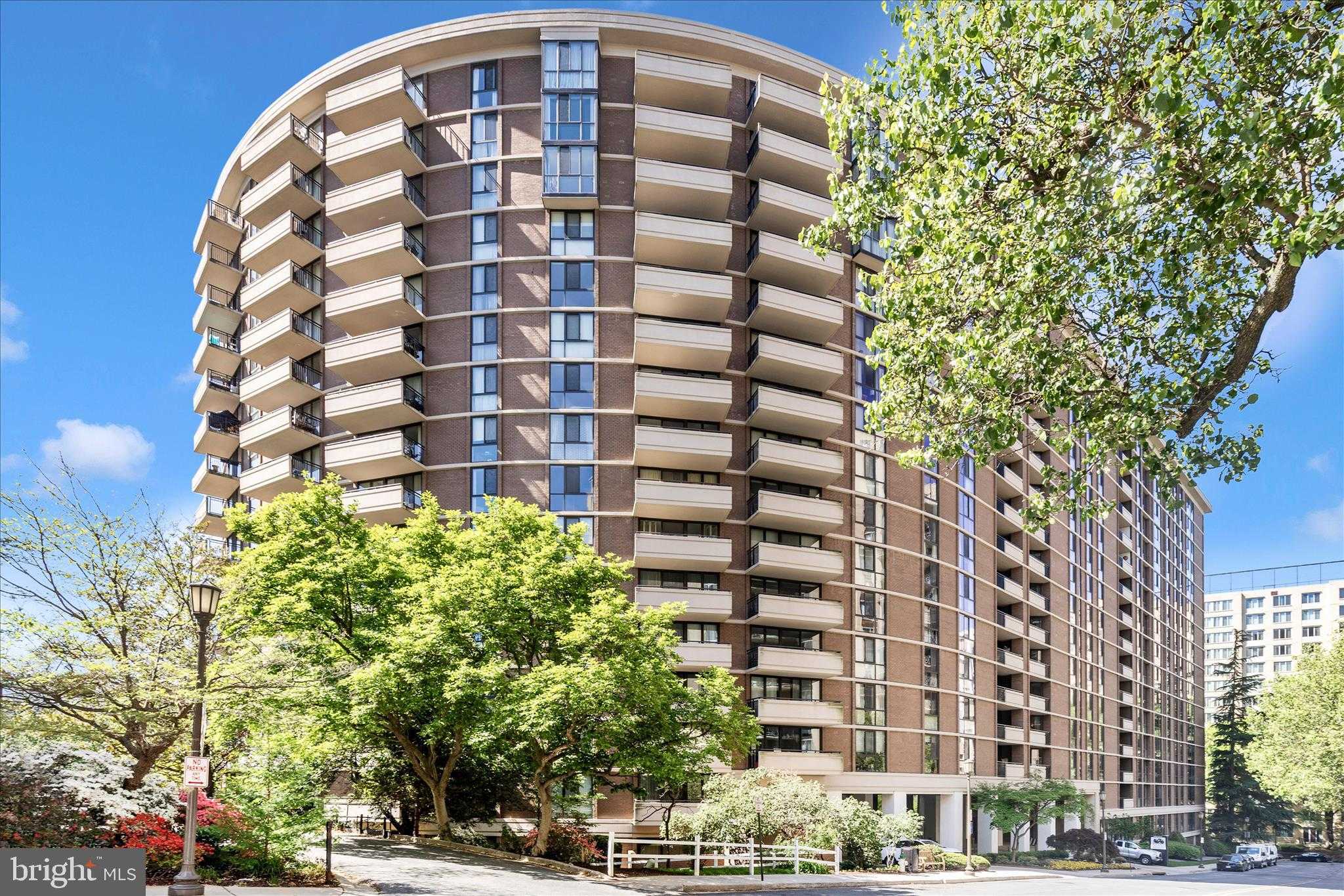 4620 N Park Ave Apt 902w, Chevy Chase