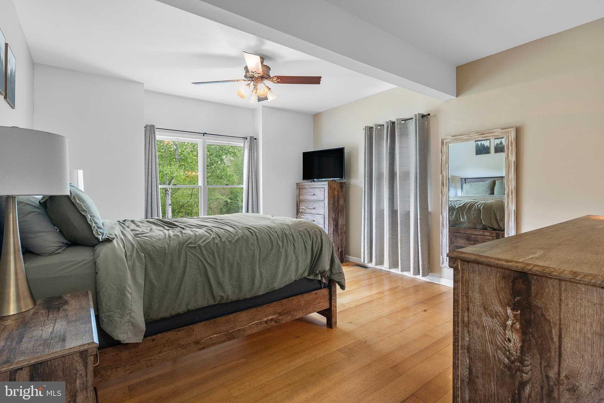 143 Clemencia Rd photo 20