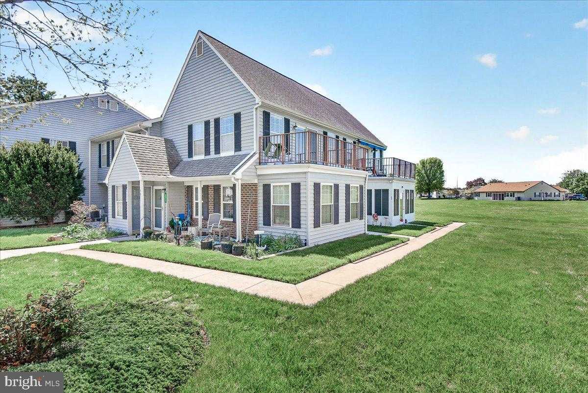 5811 Box Elder CT # B photo 17