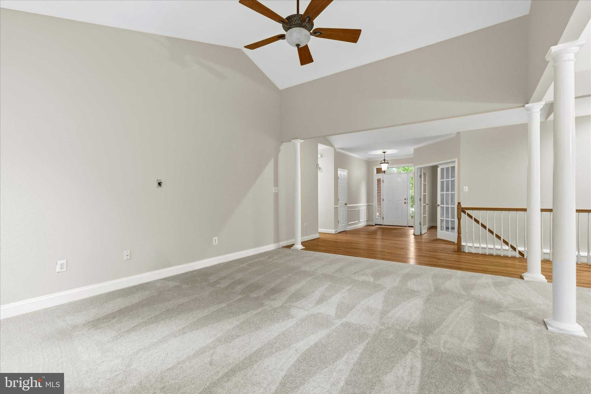 6741 Woodridge Rd photo 12