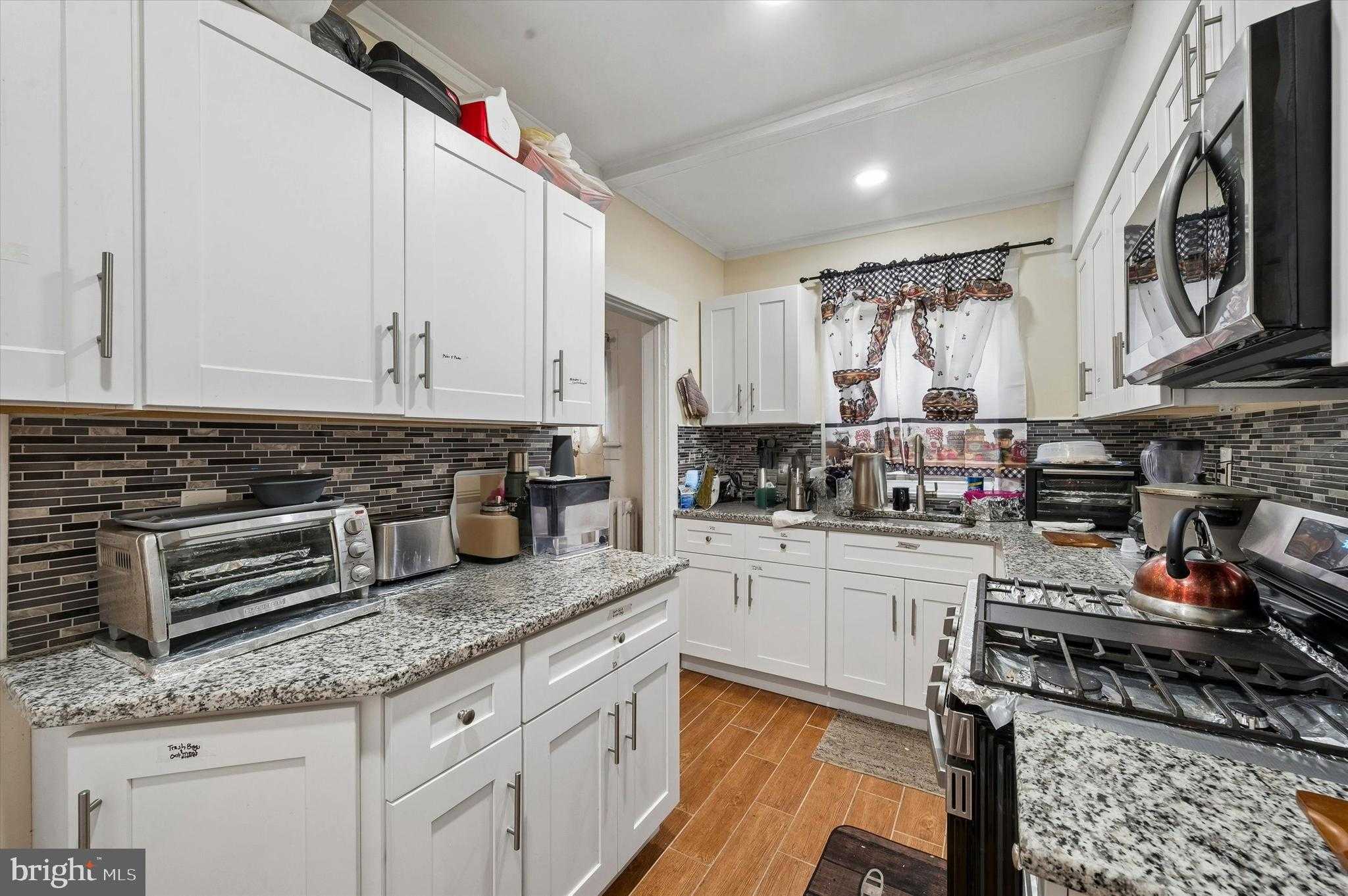 129 E Providence Rd photo 6