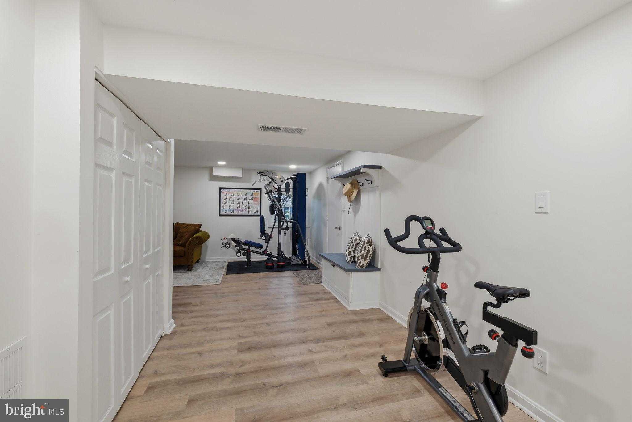 7006 Old Cabin Ln photo 28