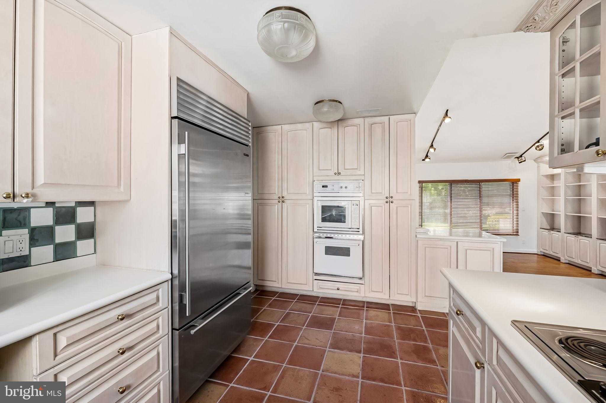 8009 Melody Ln photo 20