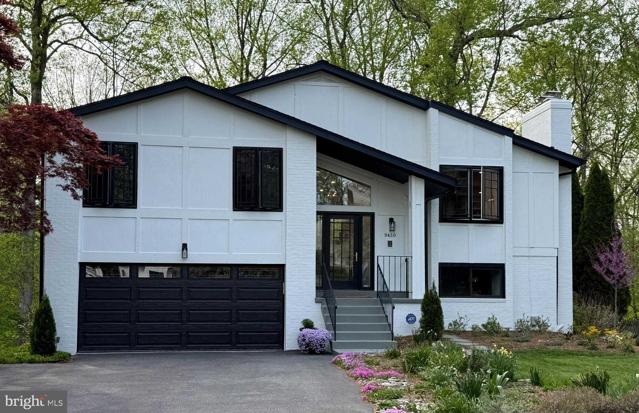 9430 Talisman Dr photo 1