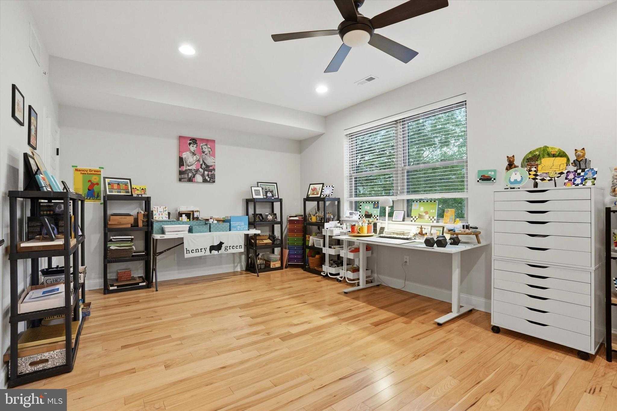 159 Green Ln photo 18