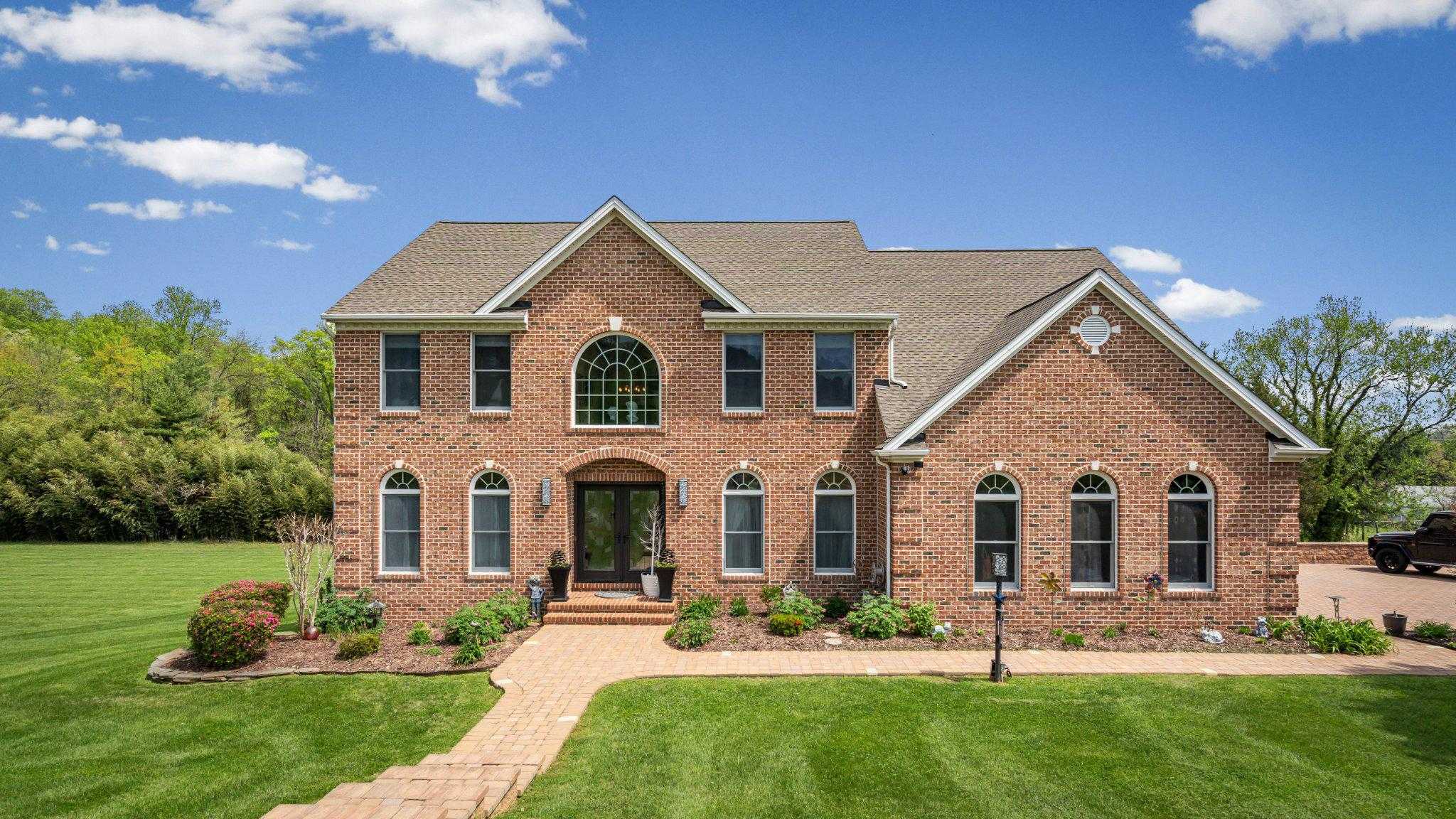 7414 Longfield Dr photo 1