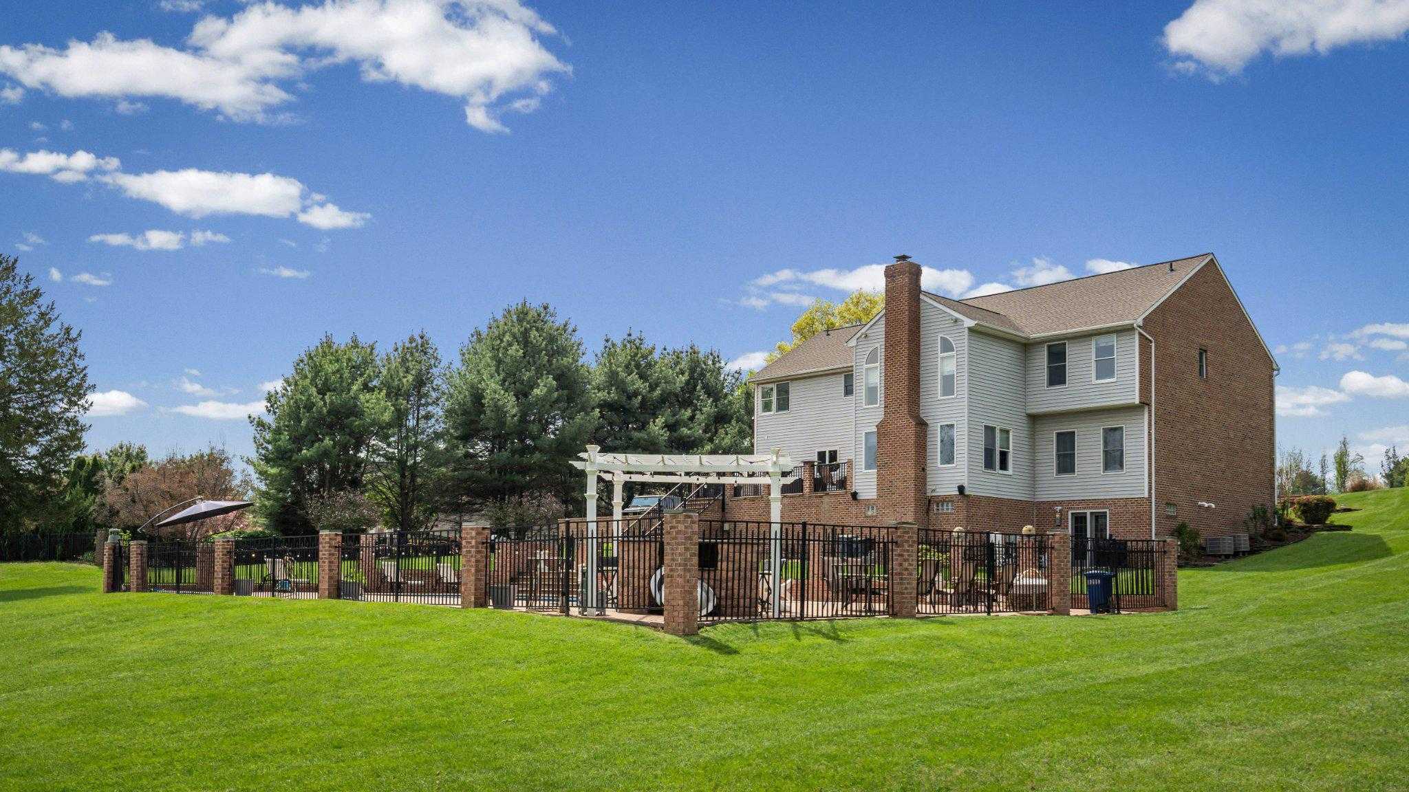 7414 Longfield Dr photo 60