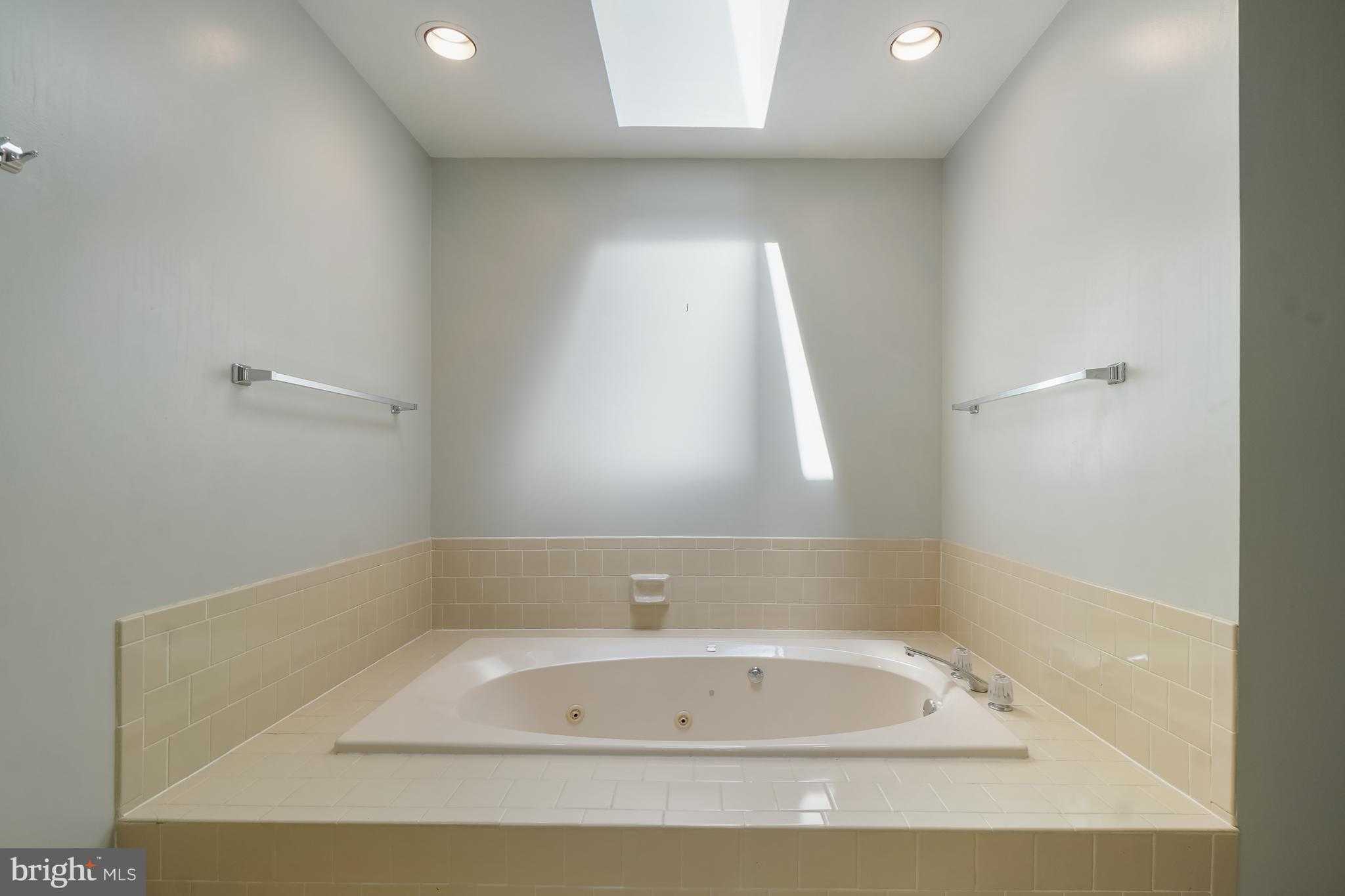 14520 Pebble Hill Ln photo 35