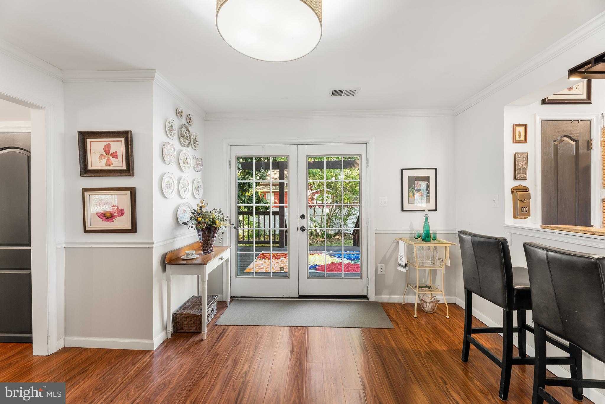 225 S 2nd St photo 16