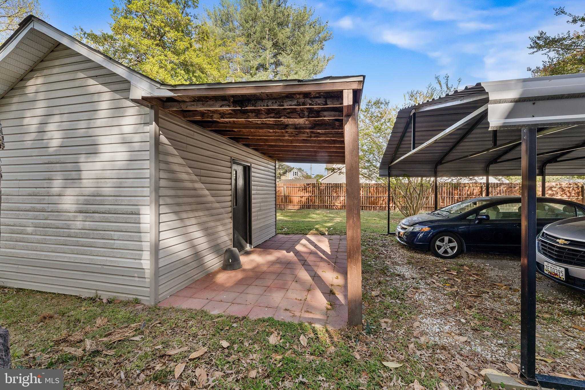 225 S 2nd St photo 41