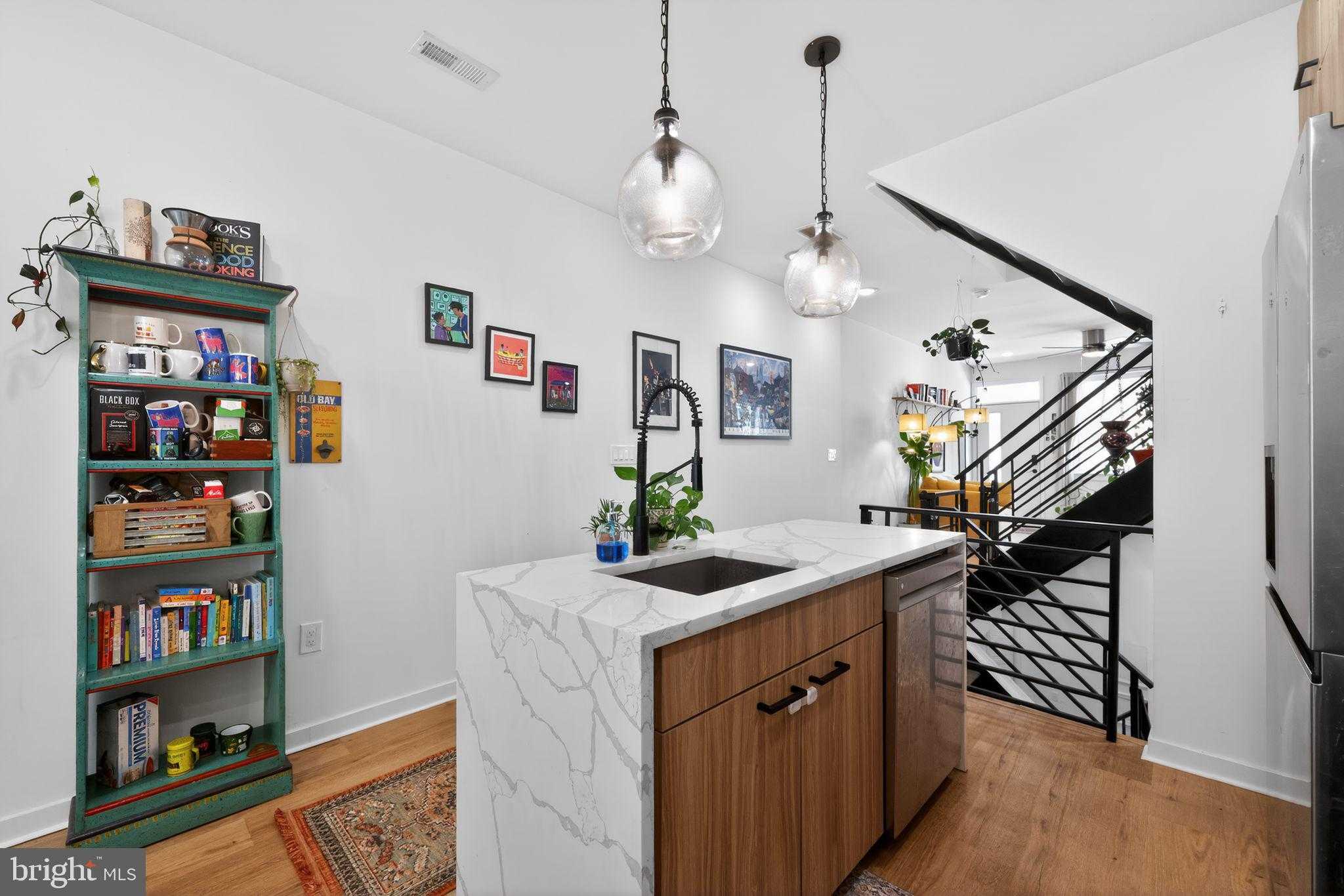 1526 Manton St photo 11