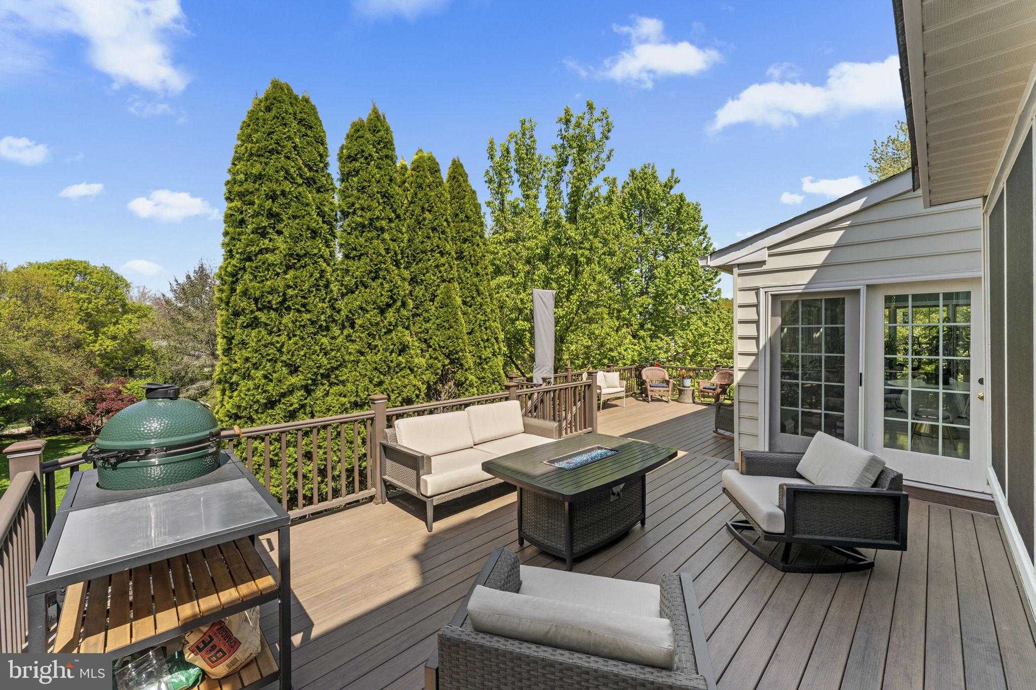 120 Pembrooke Cir photo 34